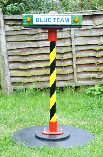 Quiz Button Stand